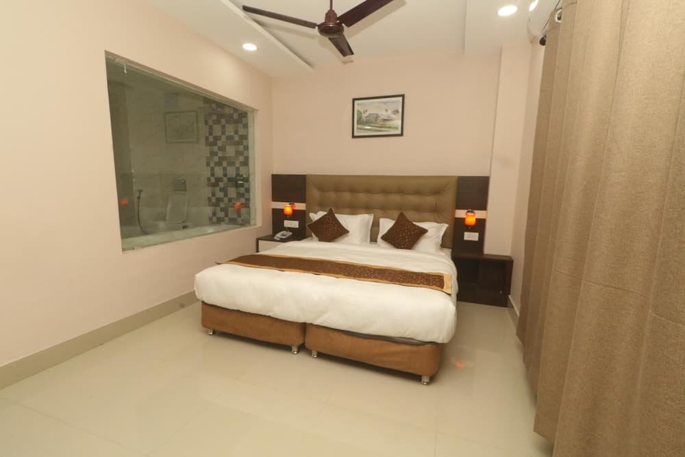 Hotel Gajur Palace photo 4