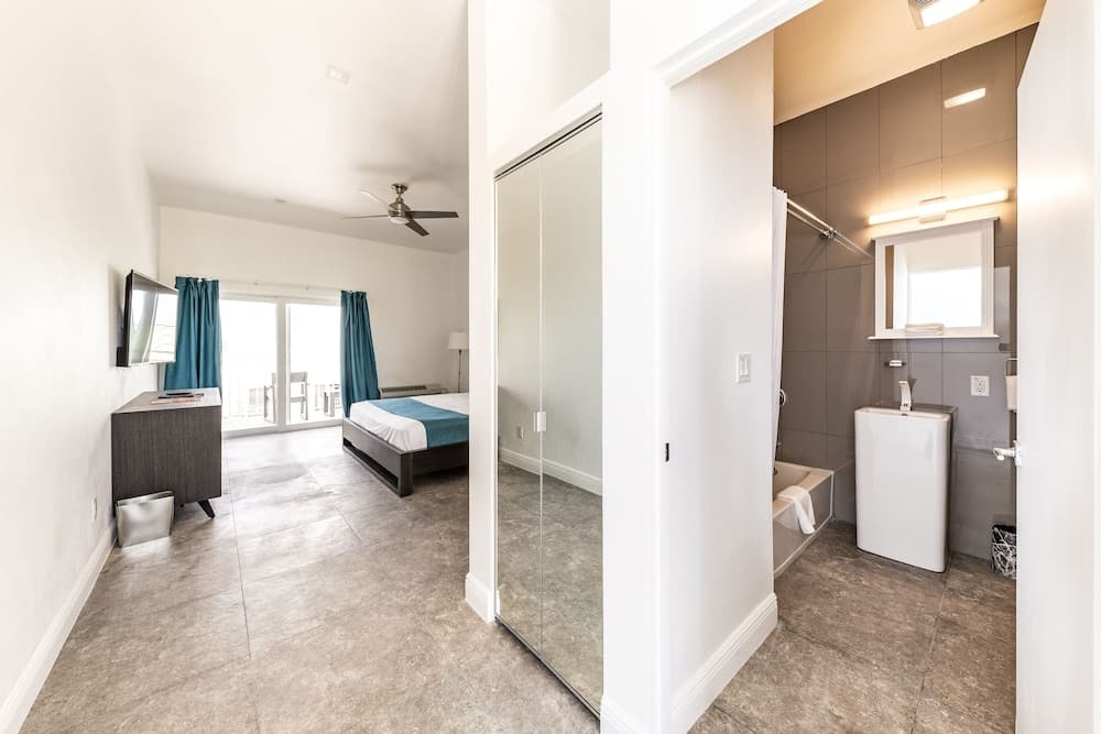 Ocean Breeze Resort photo 6