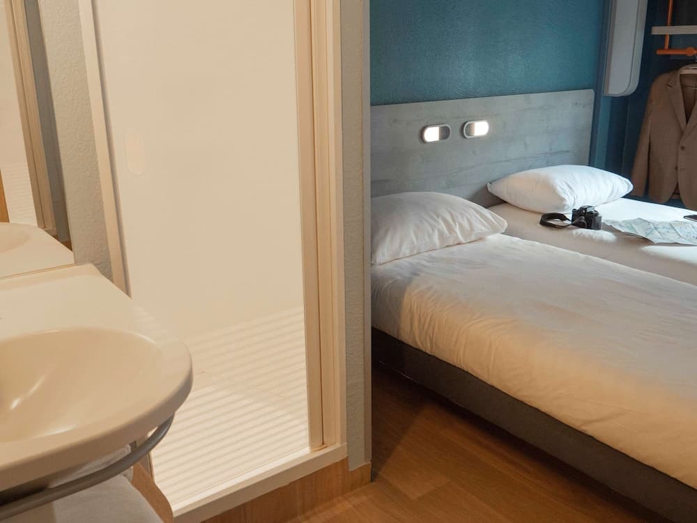 ibis budget Paris Porte d'Orleans photo 4