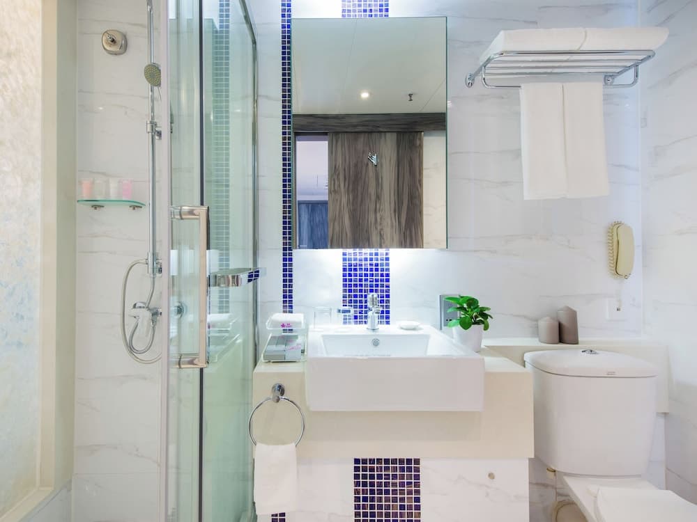 The Bauhinia Hotel Tsim Sha Tsui photo 3