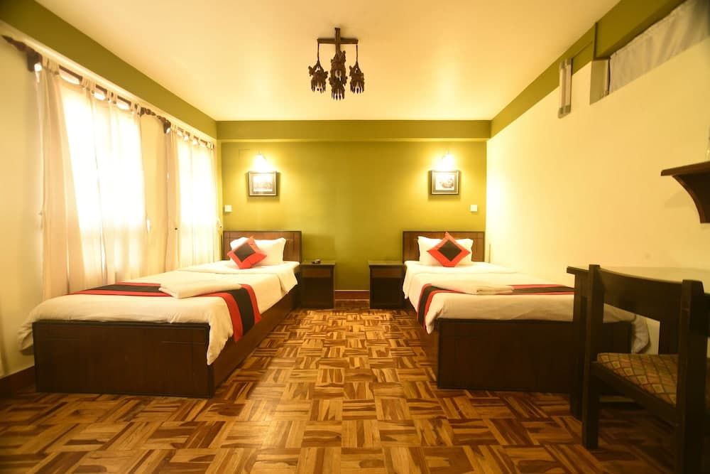 Vajra Guest House & Restaurant photo 2