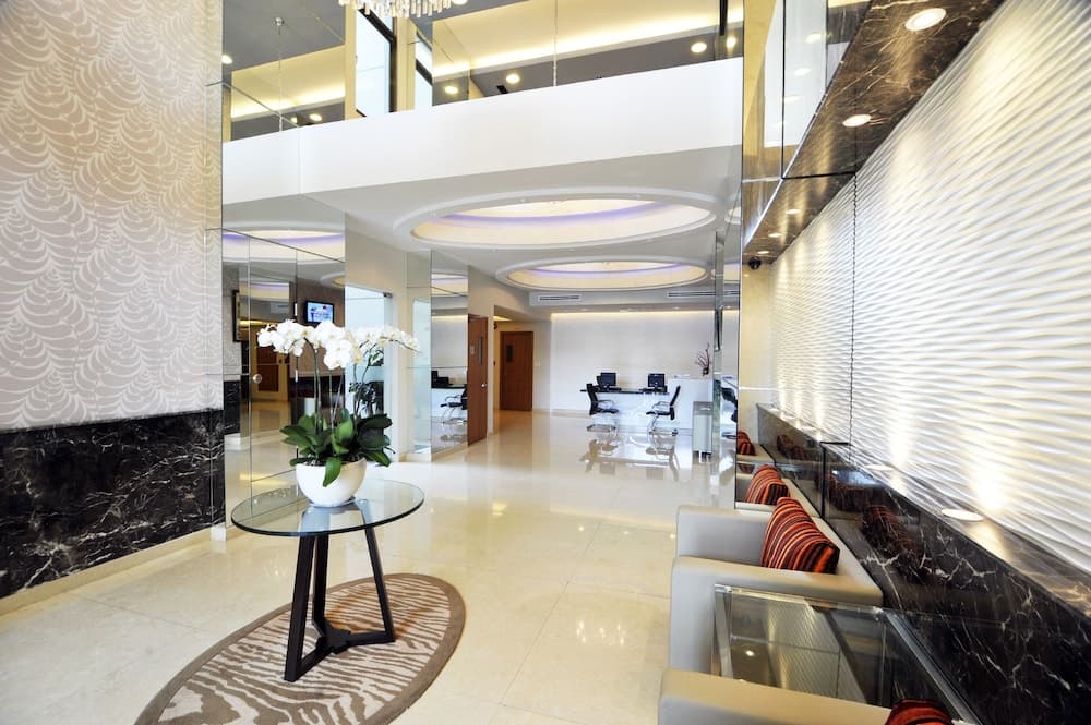 Mayfair Suites photo 8