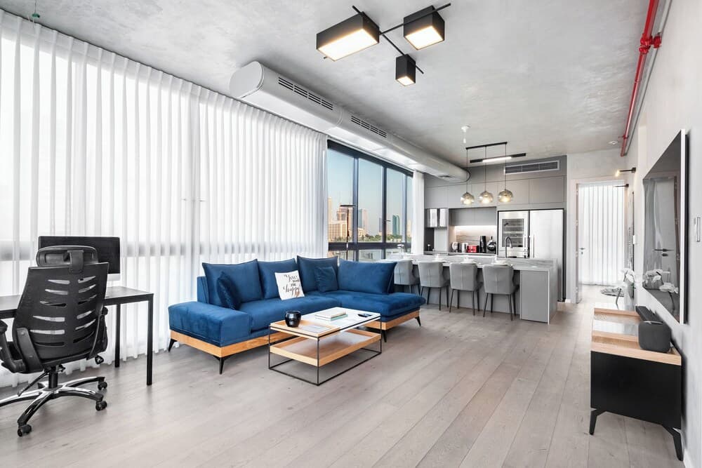 Top TLV Grand Suites photo 8