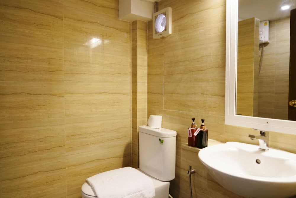 Wild Orchid Villa Bangkok photo 6