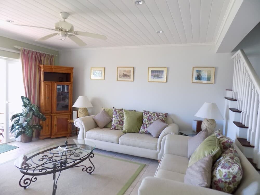 The Pelican #3 - Spacious 3 bedroom 2.5 bath waterfront townhome in the heart of Rodney Bay. 3 Townhouse by RedAwning photo 7