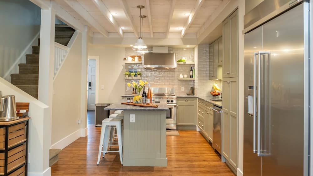 Kelowna Bed & Breakfast (CHATHAM HOUSE) photo 4
