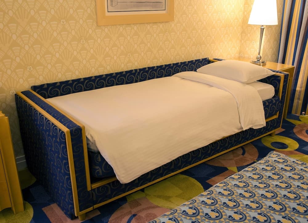 Disney Ambassador Hotel photo 2