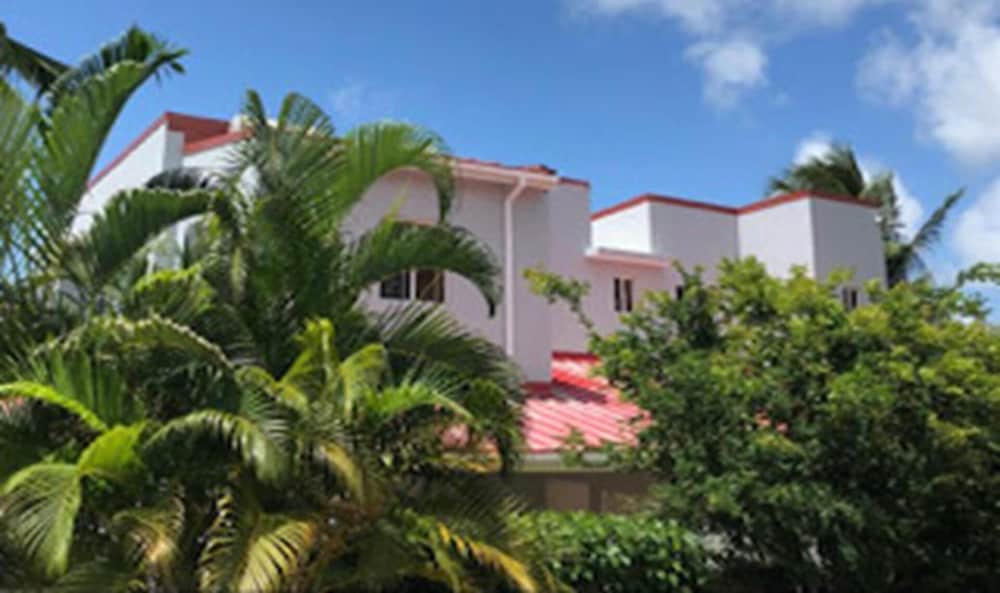 Stunning 3-bed Apartment in Rodney Bay photo 3