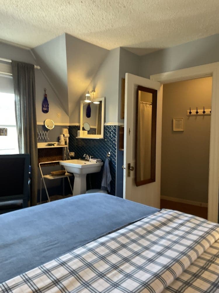 La Maison de Ville - bed & bistro photo 9