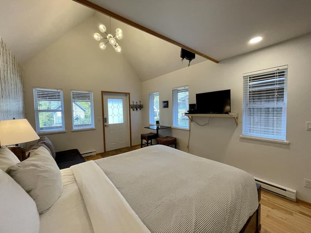 West Coast Cabin photo 8