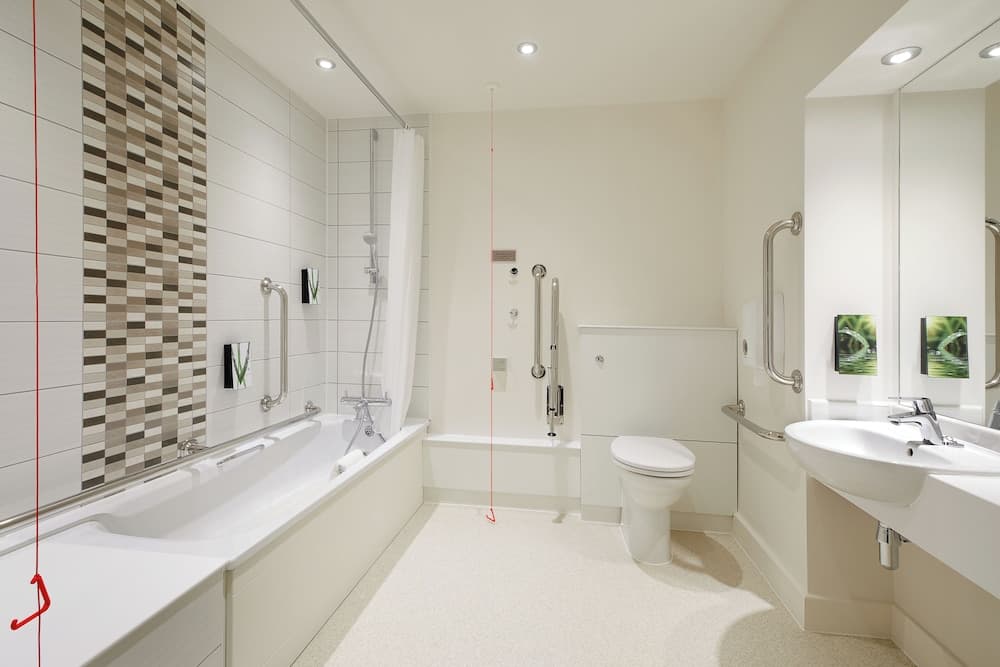 Premier Inn Watford Central photo 7