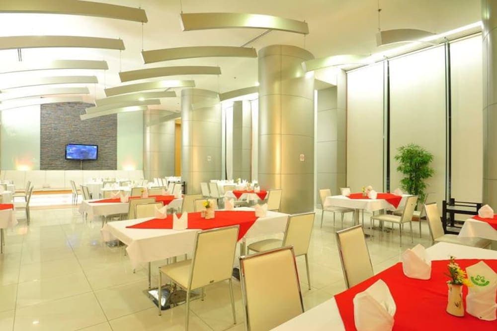 Mayflower Grande Hotel Hat Yai photo 3