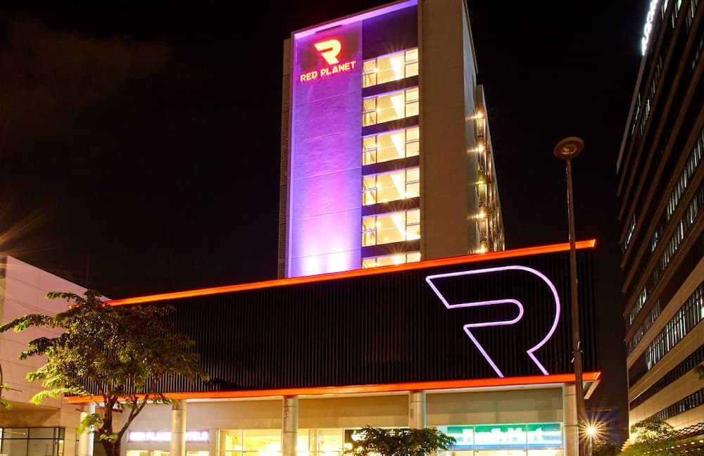 Red Planet Manila Aseana City photo 2