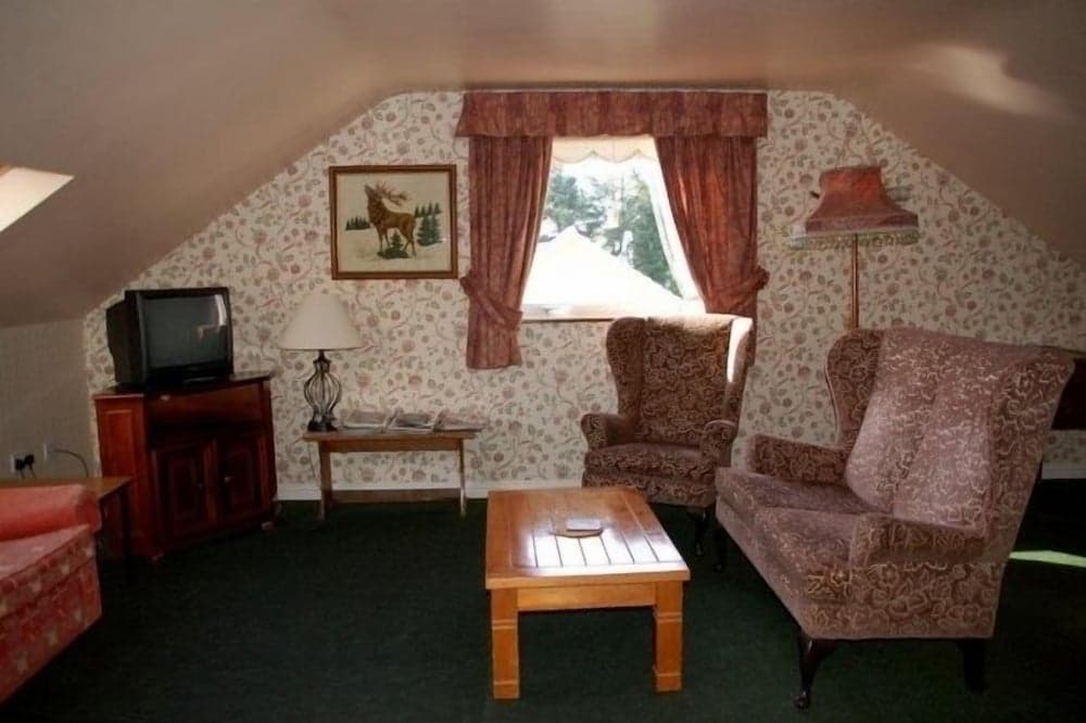 Adare House photo 7
