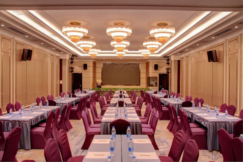 Huayu Landmark Hotel photo 9