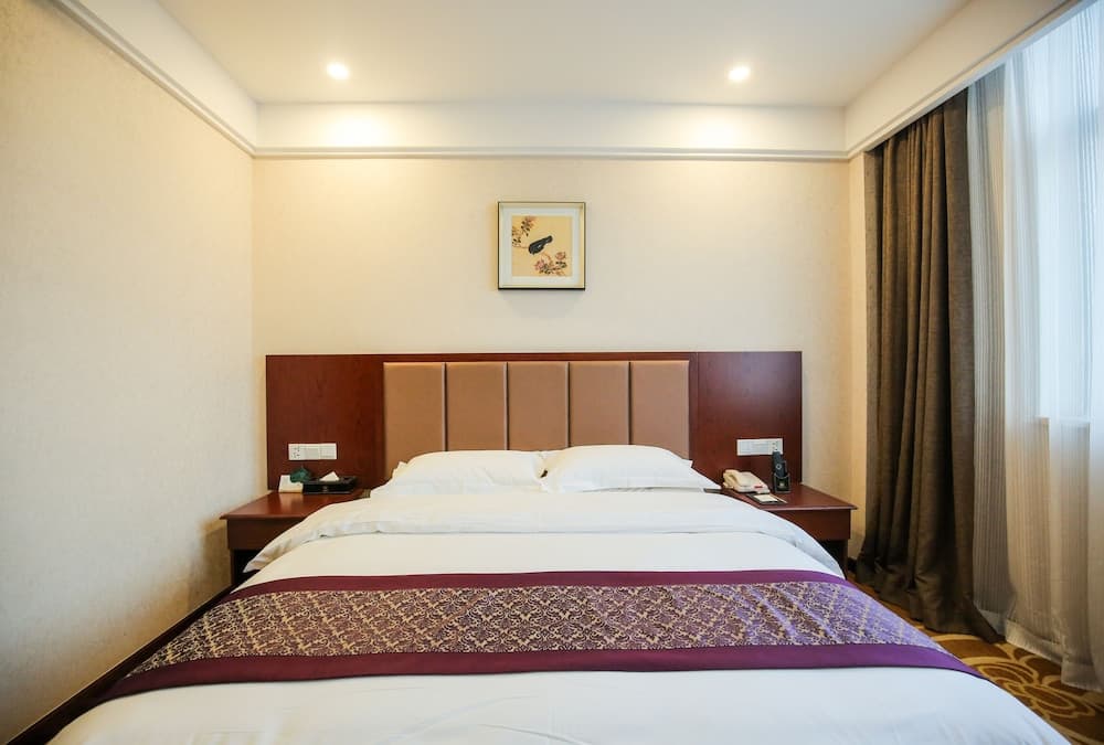 New Knight Royal Hotel photo 7