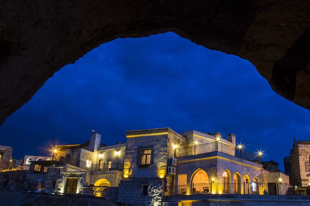 Caldera Hotel