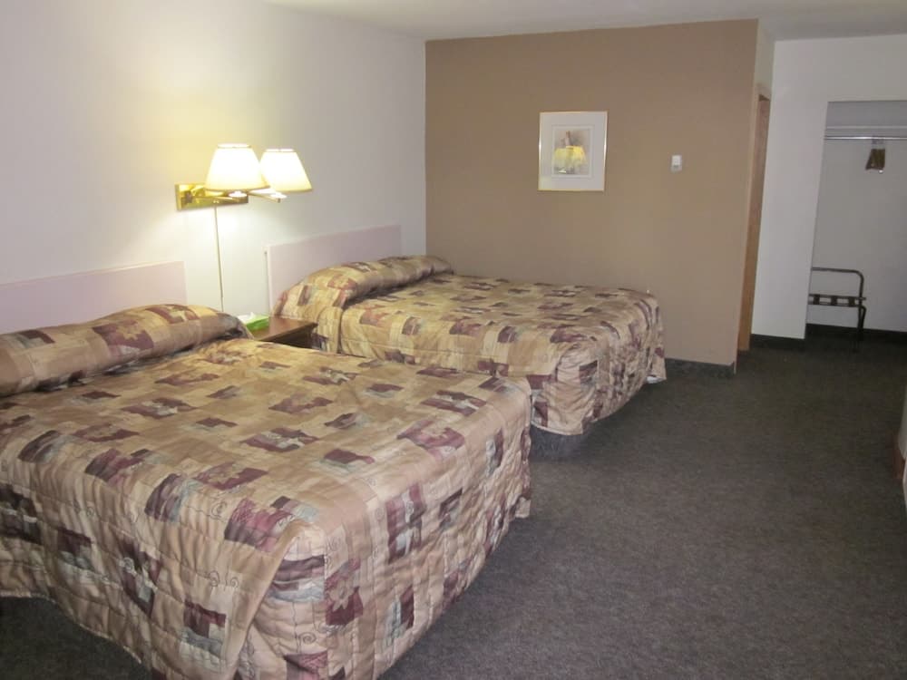 Chinook Motel photo 4