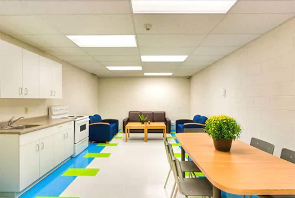 Residence & Conference Centre - Sudbury North photo 5