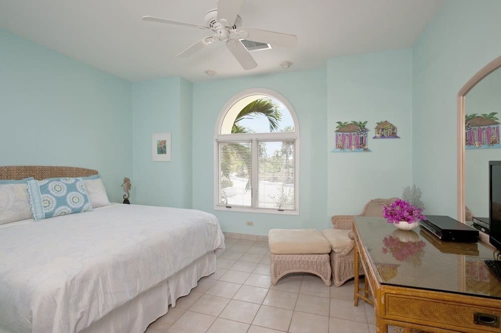 Endless Summer 5 Bedroom Home photo 2