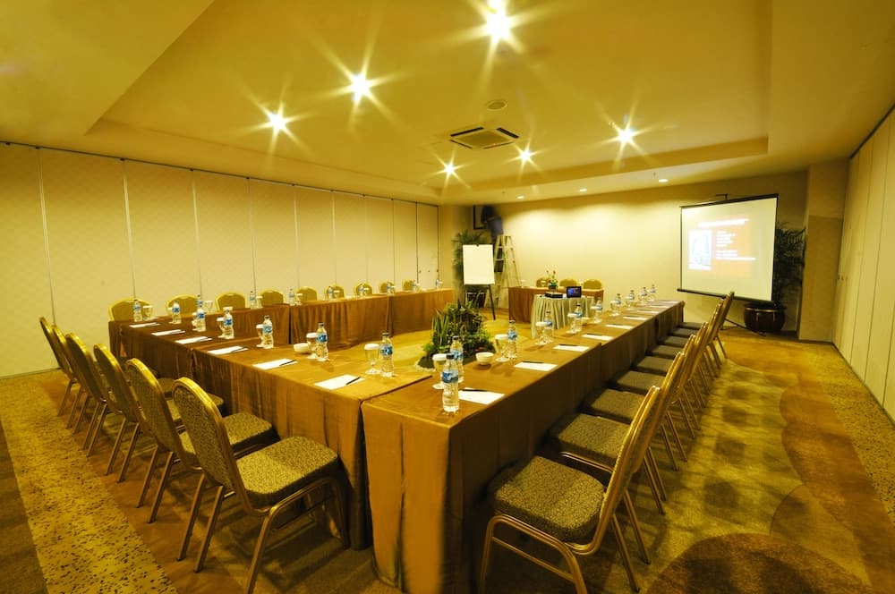 Hermes Palace Hotel Medan photo 5