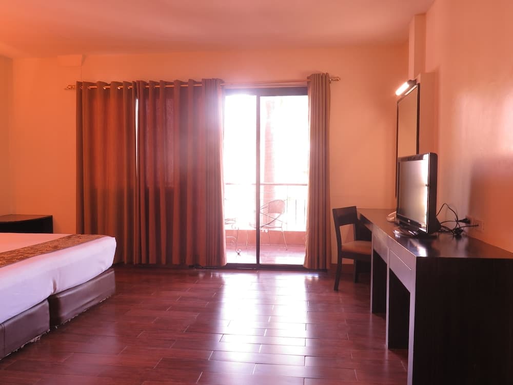 The Ritz Hotel at Garden Oases photo 4