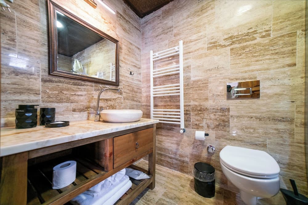 Abra Stone House photo 8
