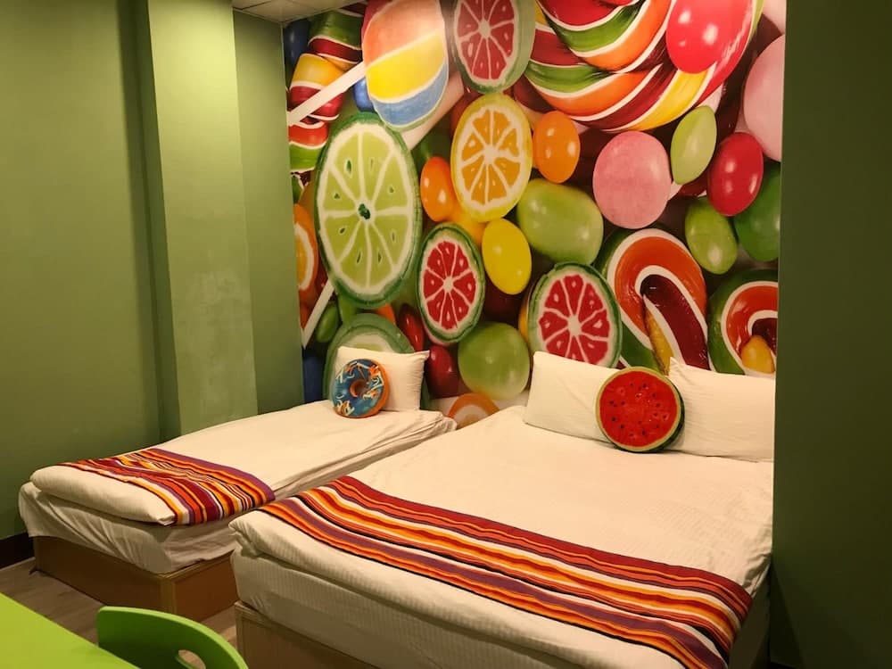 Candy house photo 5