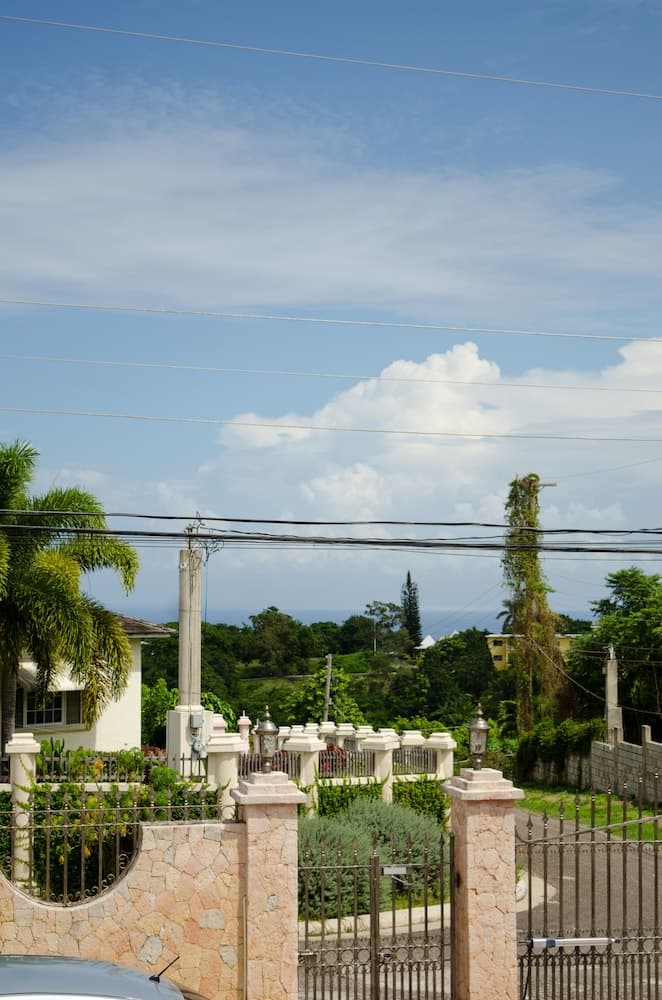 Colors Hideaway Estate photo 4