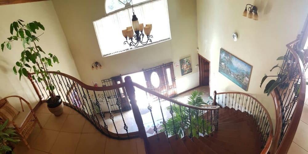 Mountain Top Villa photo 8