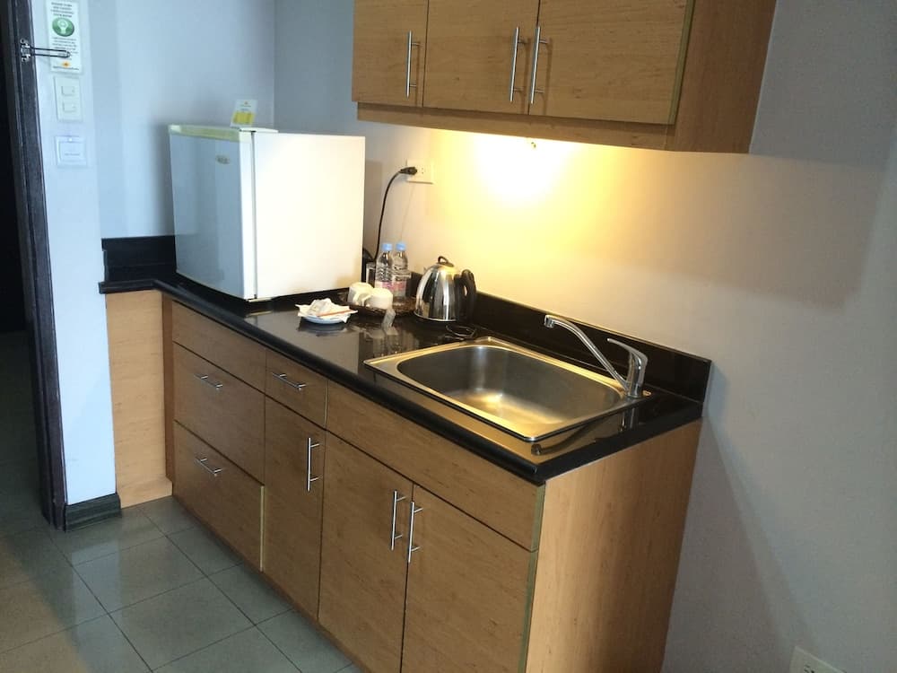Baguio Burnham Suites photo 8