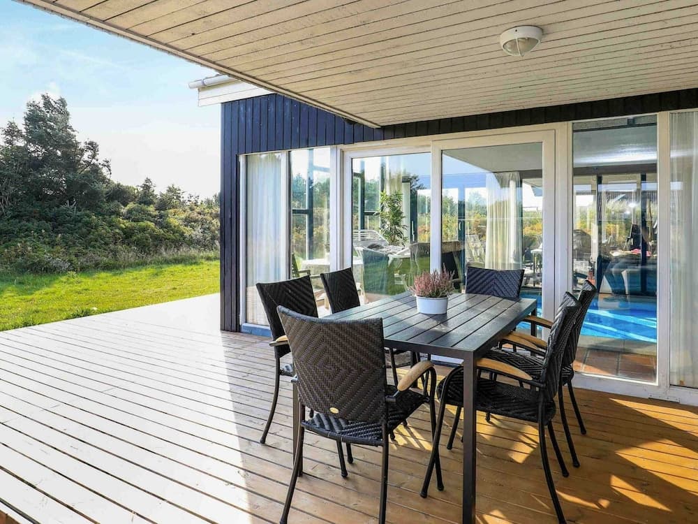 Wheelchair Accesible Cottage With Pool photo 8