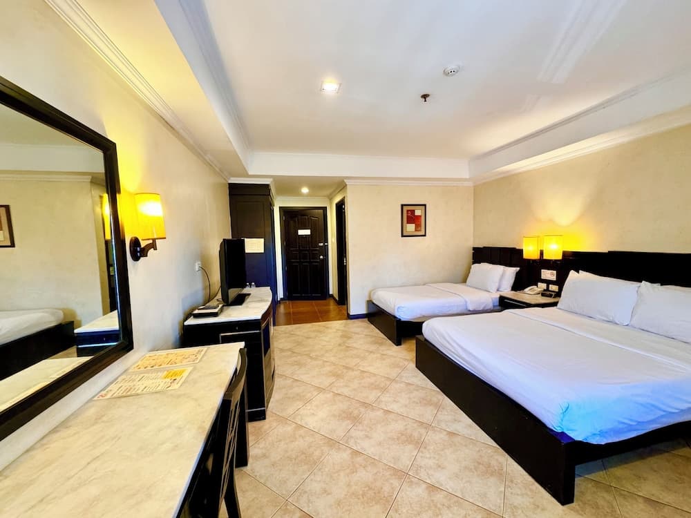 MO2 Westown Hotel Bacolod - Downtown photo 5