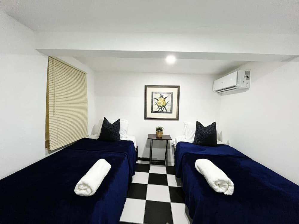 Janer House photo 9