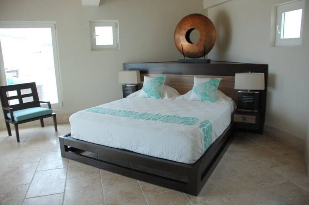 Ocean Vista: Contemporary Villa With Panoramic Views photo 2