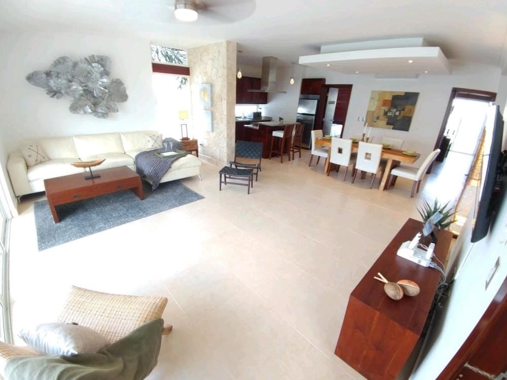 As Seen on HGTV's Caribbean Life photo 4