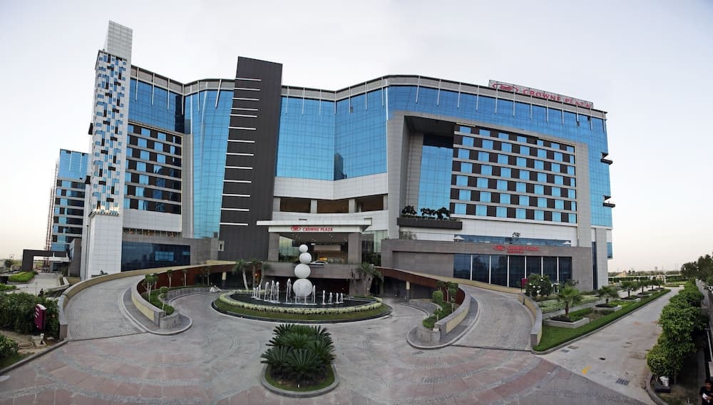 Crowne Plaza Greater Noida by IHG photo 6