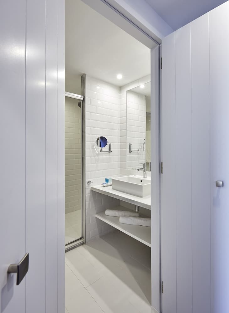 Hotel Delamar - Adults Only photo 8