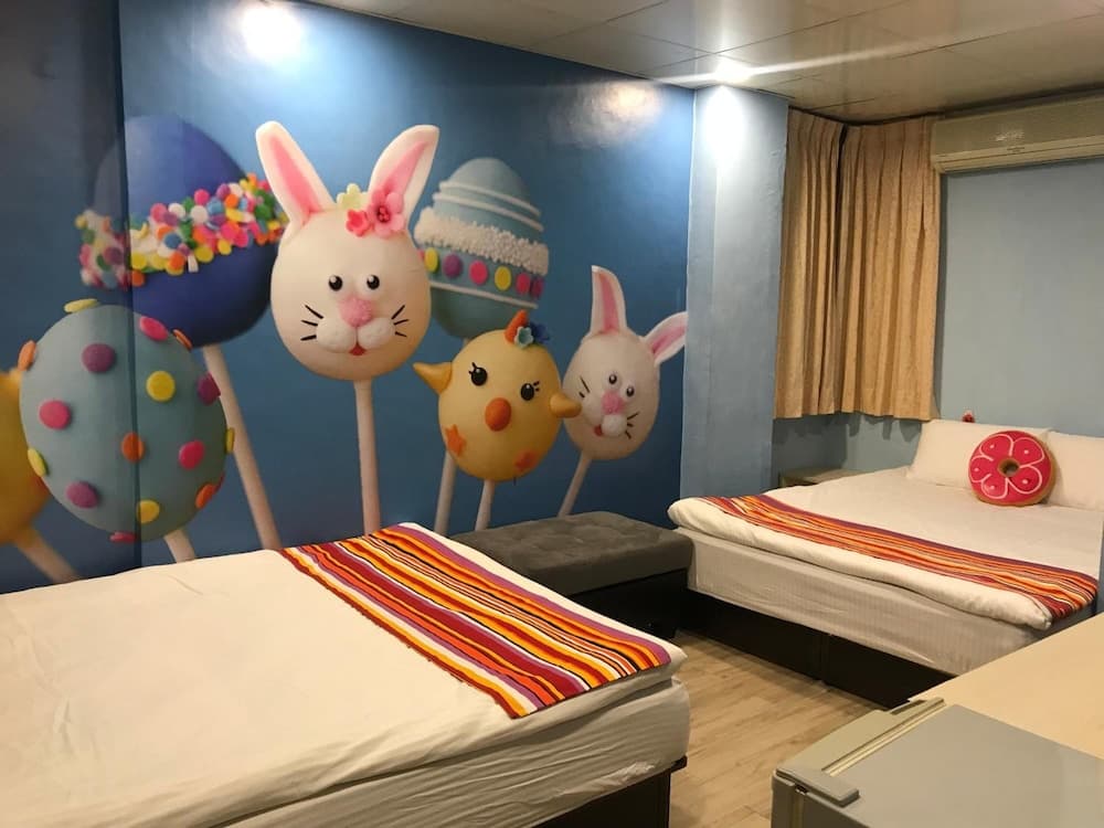 Candy house photo 7