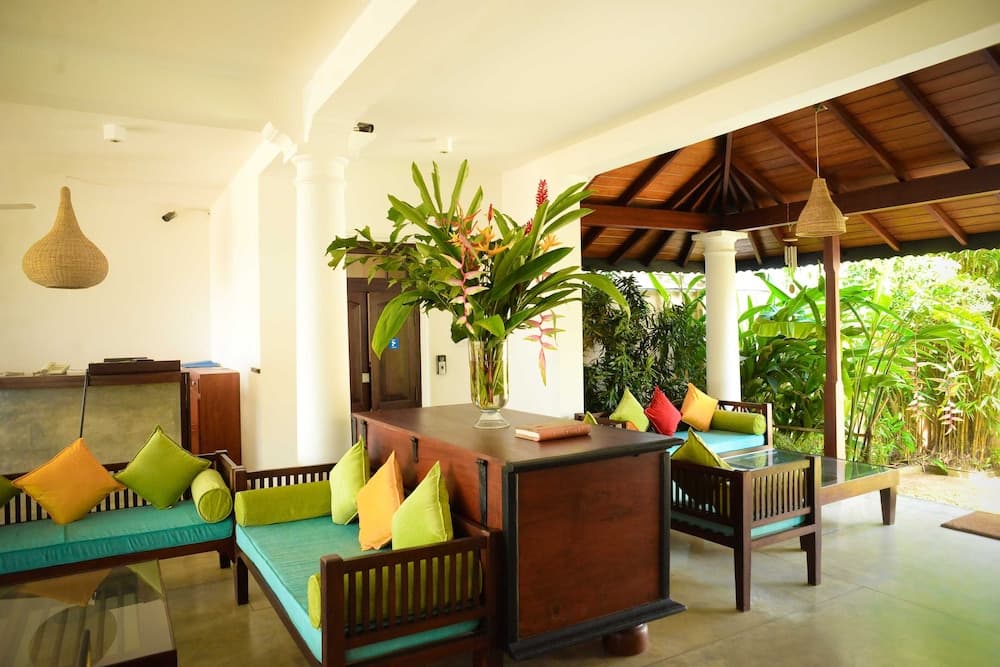 Kingfisher Hotel photo 2