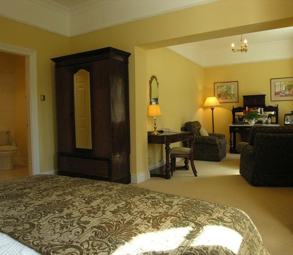 Ross Lake House Hotel photo 9