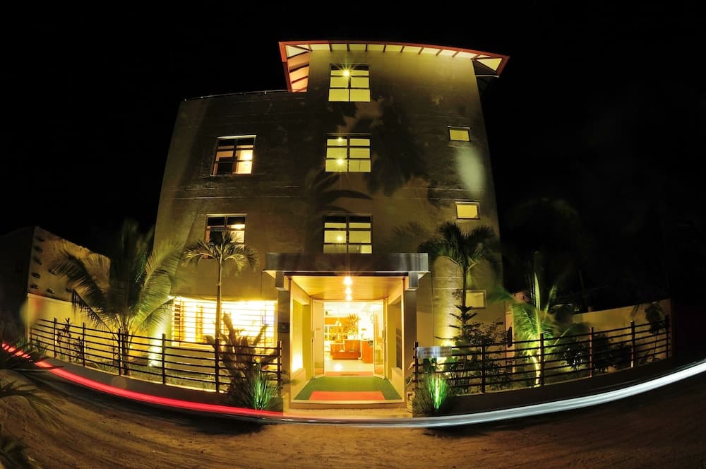 Antares Dhangethi photo 6