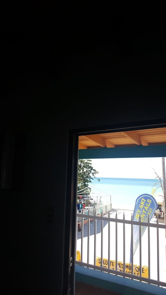 Luichy's Seaside Hotel photo 4
