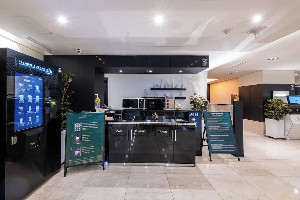 New Chonji Hotel photo 2