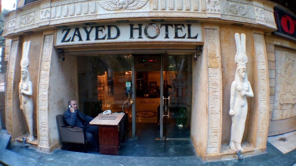 Zayed Hotel Powered By look