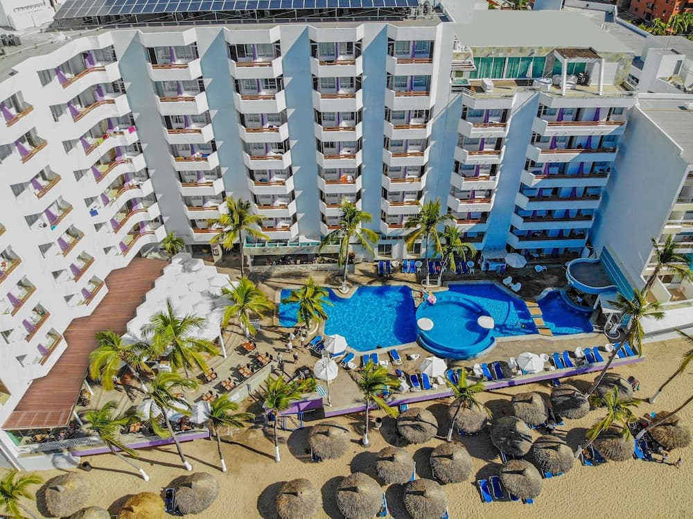 Oceano Palace Beach Resort