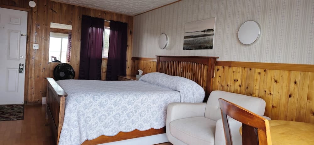 CLIPPER SHIPP BEACH MOTEL photo 6