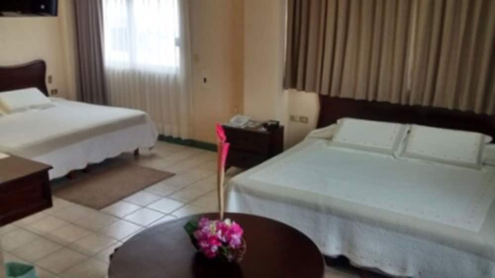 Hotel Tajín photo 2