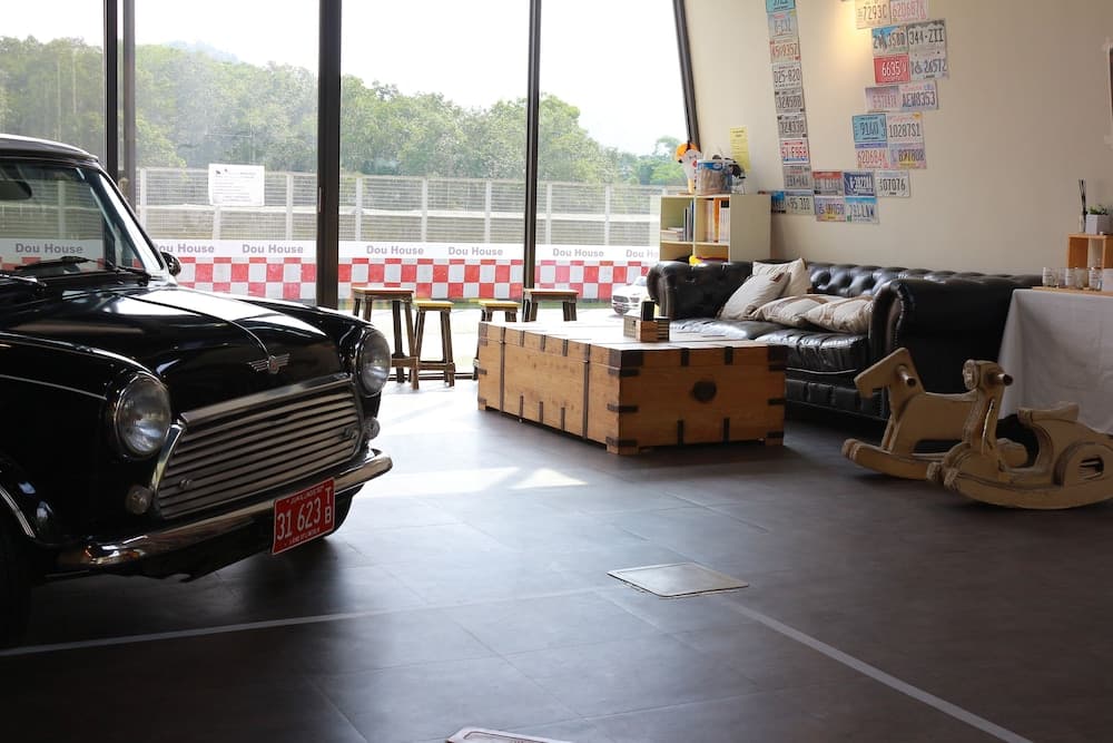 Dou House photo 2