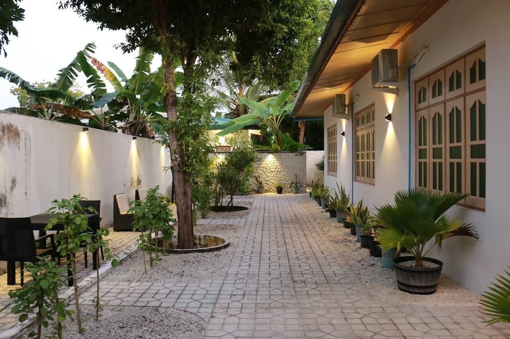 Oasis Village Fenfushi photo 6
